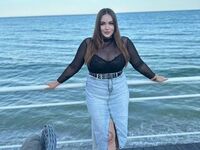 camslut spreading pussy LeillaTvin