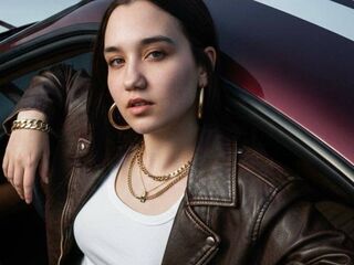 camgirl masturbating with dildo LeraMednis