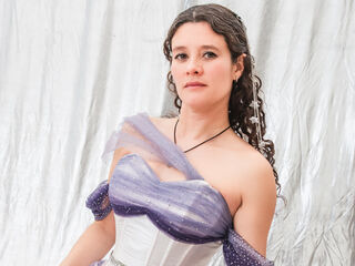 cam girl playing with dildo LiaRobs