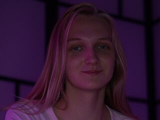 webcam live show LilliamDittman