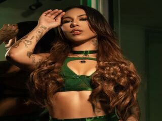 livesex cam girl LilyHarpers