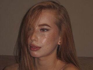 masturbating girl LisaCornerd