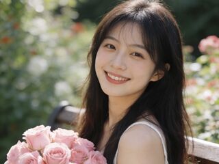 live webcam performer LiuDiDi