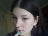 camgirl playing with sextoy LoraleeAlfieri