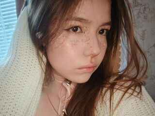 camgirl masturbating LouannMuench