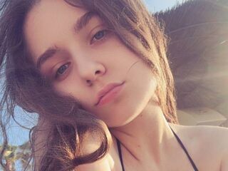girl topless chat LuanaContratto