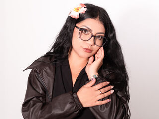 hot girl cam photo LunaBlur