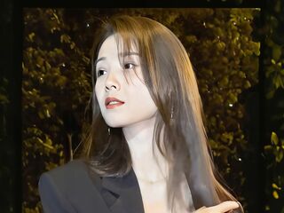 naked camgirl masturbating LunaYao