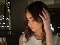 hot cam girl spreading pussy LuxeLina