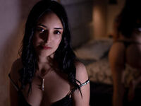 cam girl showing tits MartinaReymond