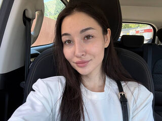 closeup web cam MelisaStarling
