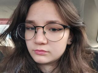 hot cam girl fingering pussy MichaSaska