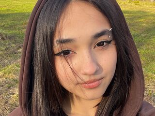 naked camgirl masturbating with dildo MichikoHurtado