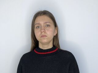 live striptease MiriamWhitener