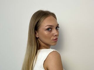 hot webcamslut MiyokoShimsky