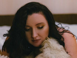 free live chat MonicaBare