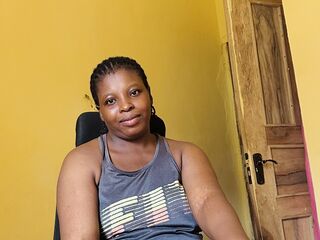 webcam strip tease show NiaLuxe