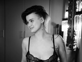 naughty camwhore PeachBev