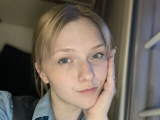 free live chatroom PiaFykes
