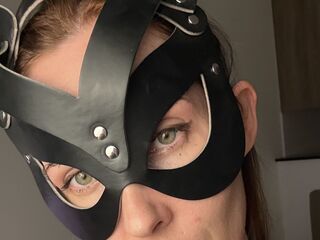 camgirl fingering wet pussy QtKaty