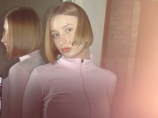 fingering cam girl picture RosinaHeverley