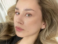 free chatroom RoxanePoire