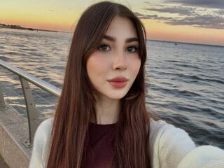 naked webcam girl SadeLazcano