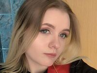 naked cam girl masturbating with dildo ShannonPomilla