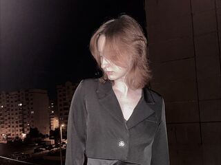 live cam girl picture ShirleenWiens