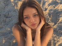 camgirl showing tits TannaThurber
