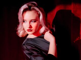 naked girl with webcam masturbating TawnaHnot