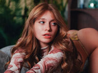 hot chat room TianaTinn