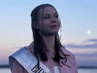 hot striptease web cam TraciGirbach