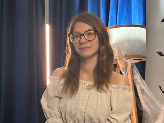 naughty camgirl WilliemaeWittlin