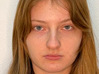 live cam girl pic ZellaCarwin